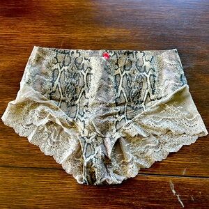 Spanx Undie-tectible Panties